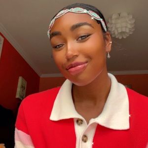 Meet your Posher, Carrie